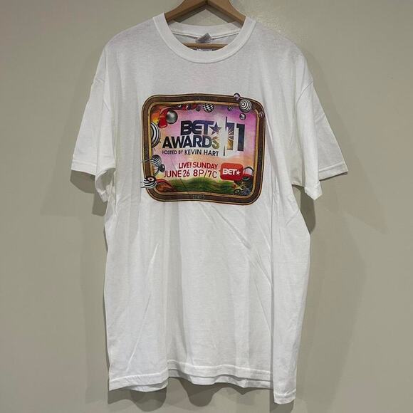 2011 BET Awards Hosted By Kevin Hart Tee Shirt - Picture 1 of 4